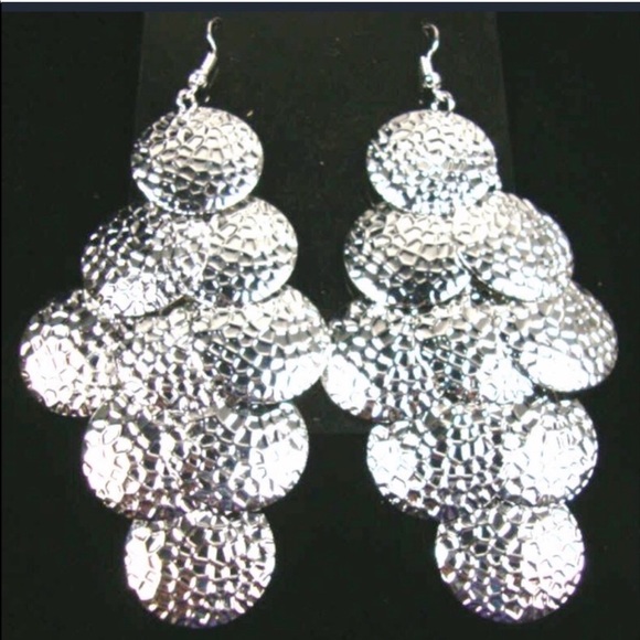 Jewelry - LAST 1! GORGEOUS Silver Coin Hammered Earrings